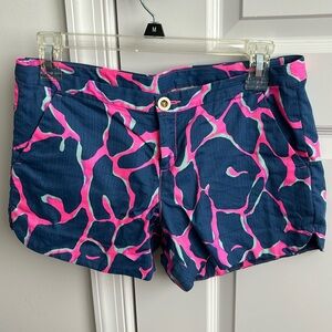 Lilly Pulitzer shorts excellent condition. Size 0